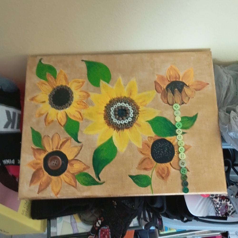 Sunflower Canvas Art with Button Accents 12wx9l
